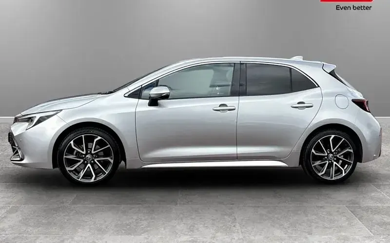 Used Toyota Corolla 196 HP (144 kW) 2025 Hatchback