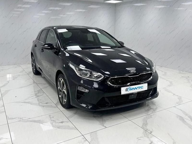 Used Kia Ceed 114 HP (83 kW) 2019 Black Hatchback