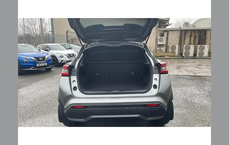 Used Nissan Juke N-Connecta 114 HP (83 kW) 2022 Grey SUV