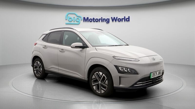 Used 2022 Hyundai Kona Premium SUV | £13,800 (Good price) - Image 1/4