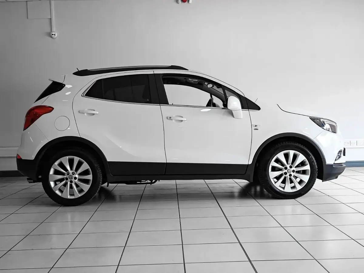 Used Vauxhall Mokka X Elite 140 HP (102 kW) 2018 White SUV