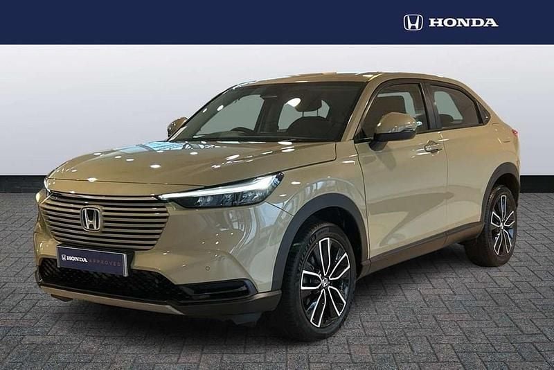 Second-hand Honda HR-V Elegance 131 CP (96 kW) 2024 Bej SUV