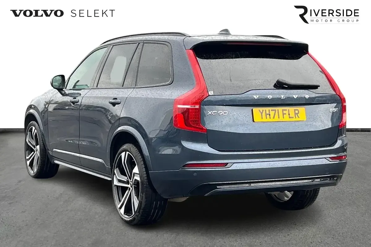Usado Volvo XC90 R-Design Pro 235 CV (172 kW) 2021 Azul SUV