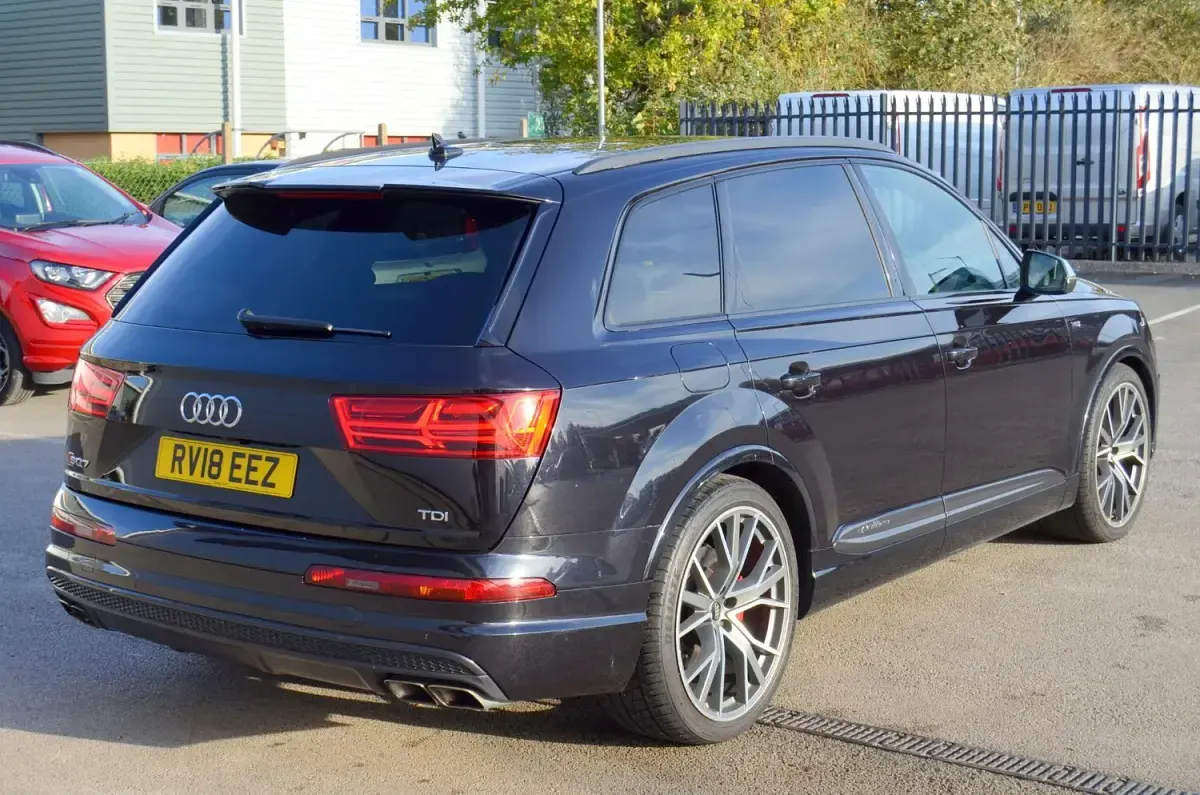 Used Audi SQ7 Comfort 435 HP (319 kW) 2018 Black SUV