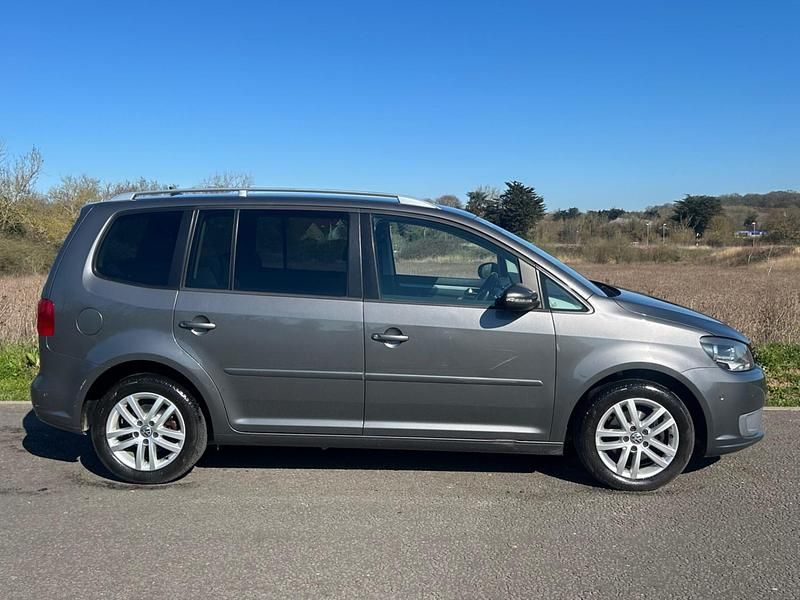 Used VW Touran SE 140 HP (102 kW) 2011 Grey MPV