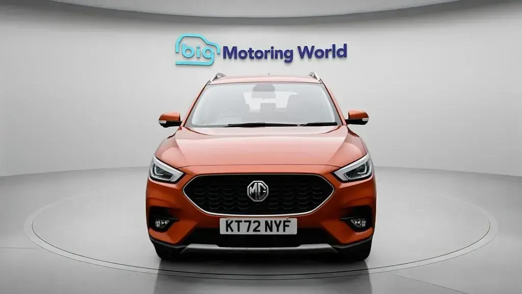 Używany MG ZS 2023 Pomarańczowy SUV
