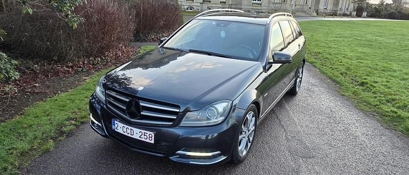 Used Mercedes C200 SE 2011 Black Estate