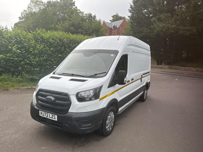 Usado Ford Transit 130 HP (95 kW) 2022 Branco Van