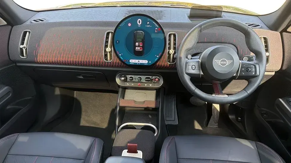 Used Mini Countryman 215 HP (158 kW) 2024 Grey SUV