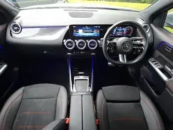 Used Mercedes GLA200 Executive 163 HP (119 kW) 2025 Silver SUV