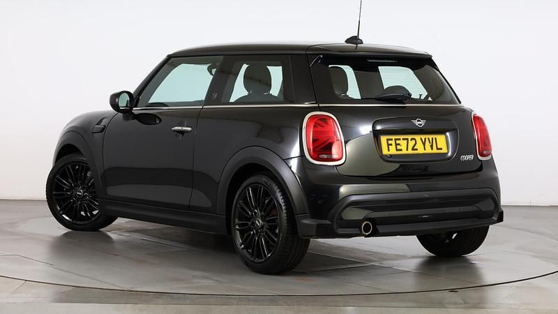 Used Mini Cooper Exclusive 134 HP (98 kW) 2022 Black Hatchback