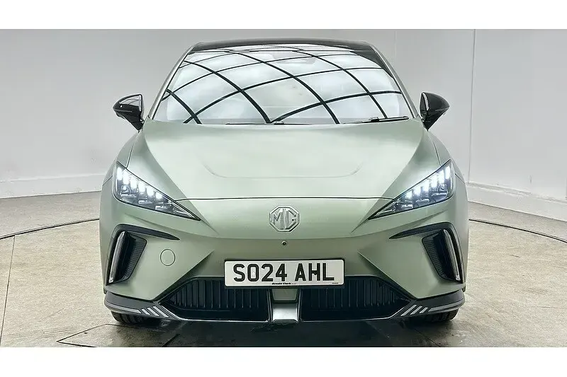 Used MG MG4 EV 319 kW (435 HP) 2024 Racing green Hatchback