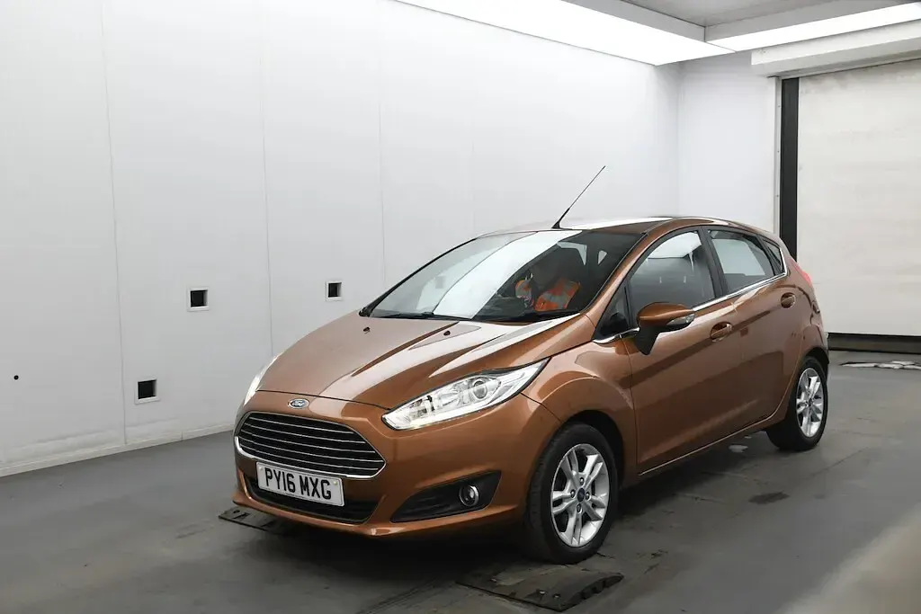 Used Ford Fiesta Zetec 2016 Brown Hatchback