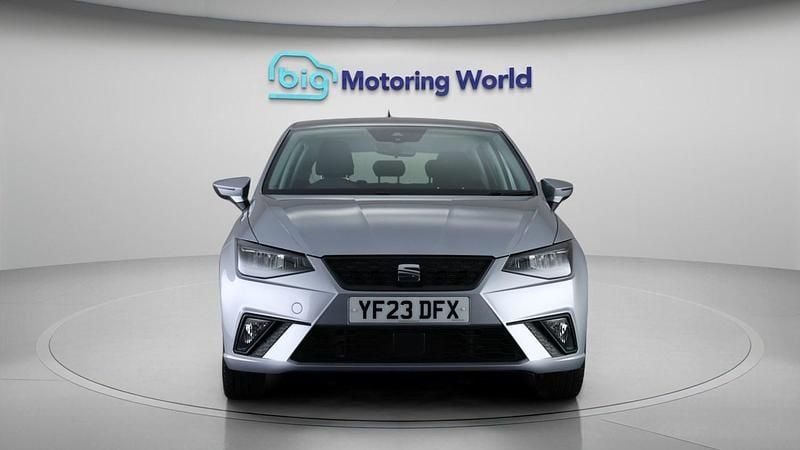 Used Seat Ibiza SE 94 HP (69 kW) 2023 Silver Hatchback