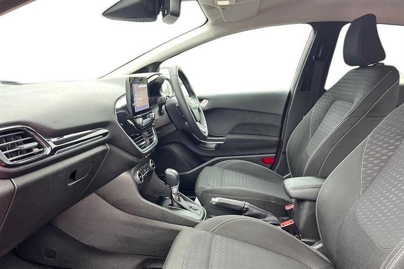 Used Ford Fiesta Titanium 100 HP (73 kW) 2019 Race red Hatchback