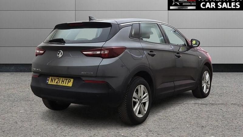 Used Vauxhall Grandland X Business Edition 130 HP (95 kW) 2021 Grey SUV