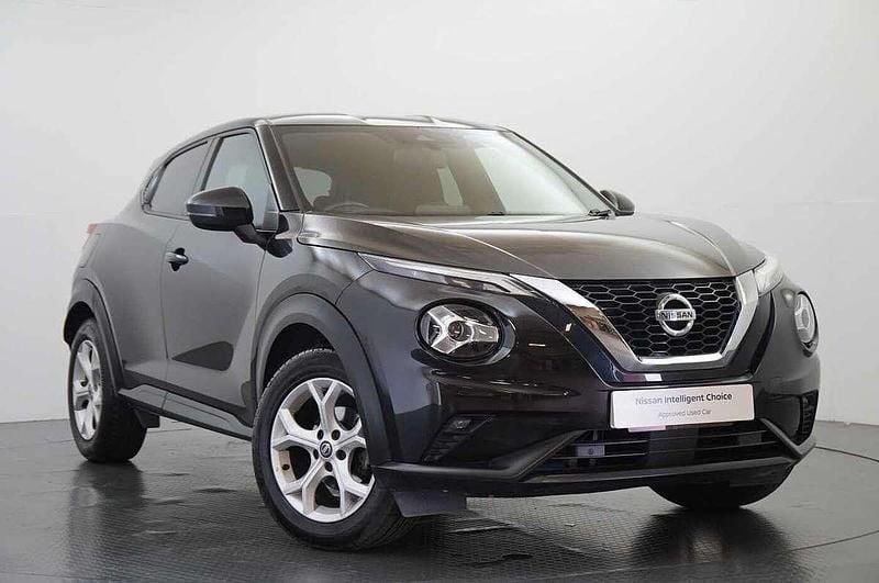 Black Used 2020 Nissan Juke N-Connecta SUV | £13,798 (Fair price) - Image 1/4