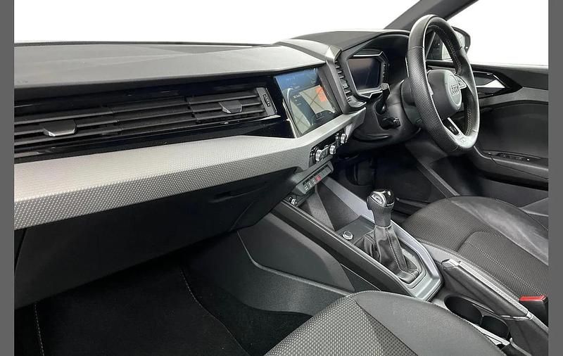Usado Audi A1 S-Line 147 HP (108 kW) 2021 Preto SUV