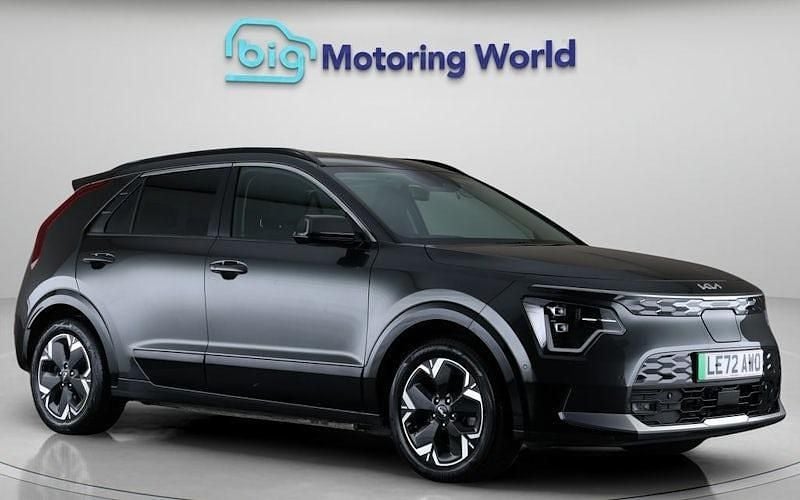 Used 2025 Kia e-Niro 4 SUV | £21,300 (Fair price) - Image 1/4