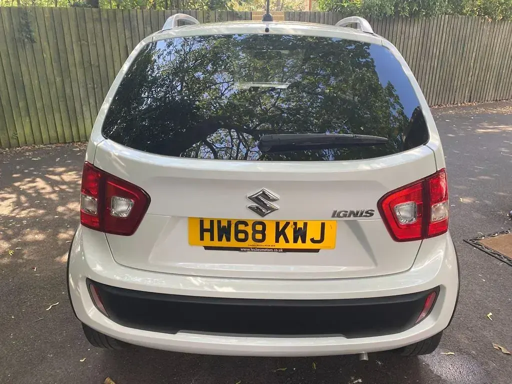 Used Suzuki Ignis SZ-T 90 HP (66 kW) 2018 White SUV