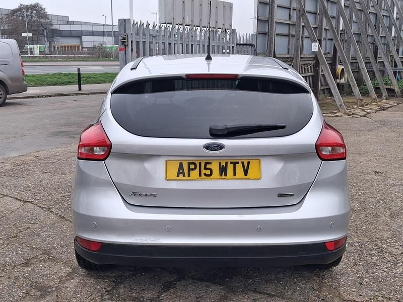 Used Ford Focus Zetec 2015 Silver Hatchback
