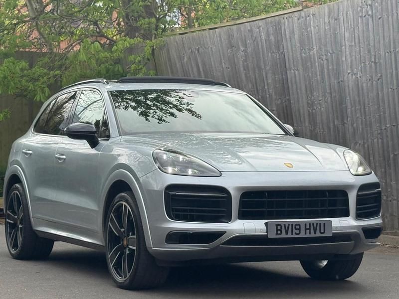 Silver Used 2019 Porsche Cayenne SUV | £39,999 (A bit pricey) - Image 1/4