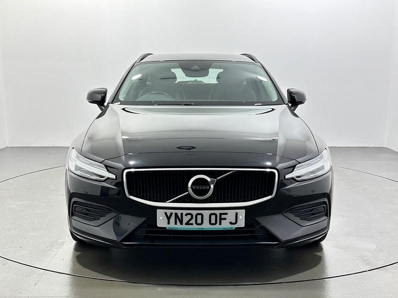 Used Volvo V60 Momentum 190 HP (139 kW) 2020 Black Estate