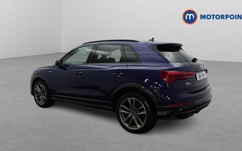Used Audi Q3 Black Edition 150 HP (110 kW) 2022 Blue SUV