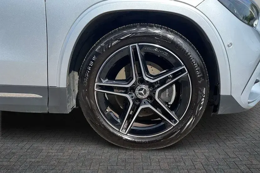 Used Mercedes GLA220 Executive 187 HP (137 kW) 2025 Silver SUV