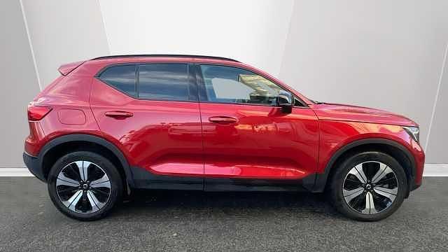 Used Volvo XC40 Ultimate 262 HP (192 kW) 2022 Red SUV