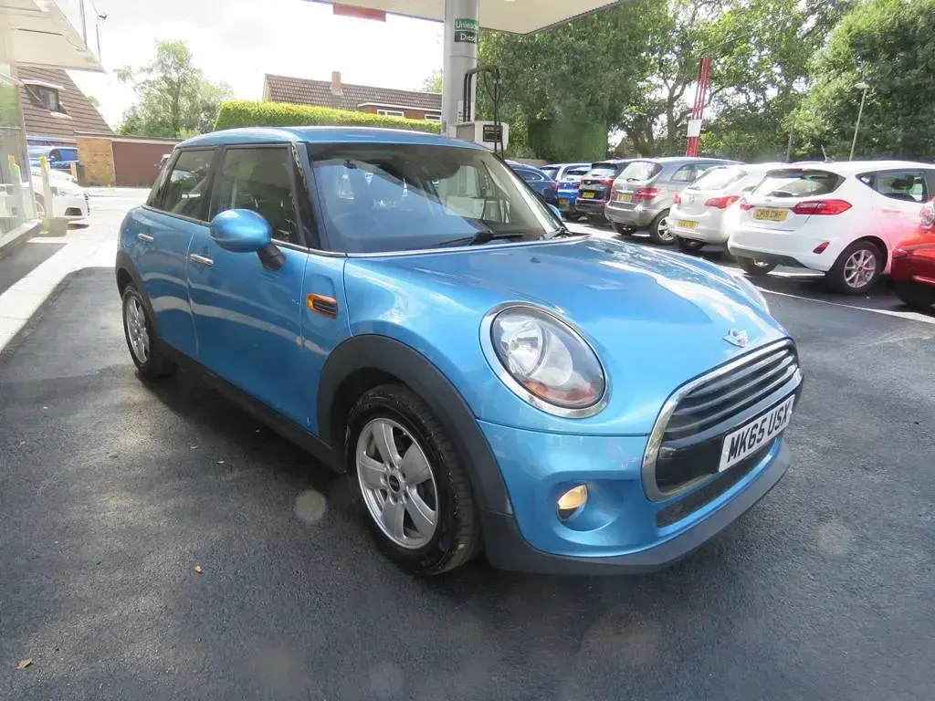 Used Mini Cooper Hatch 134 HP (98 kW) 2015 Blue Hatchback