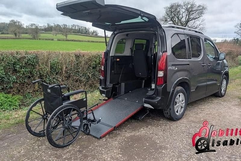 Used Peugeot Rifter Allure 2019 Grey MPV