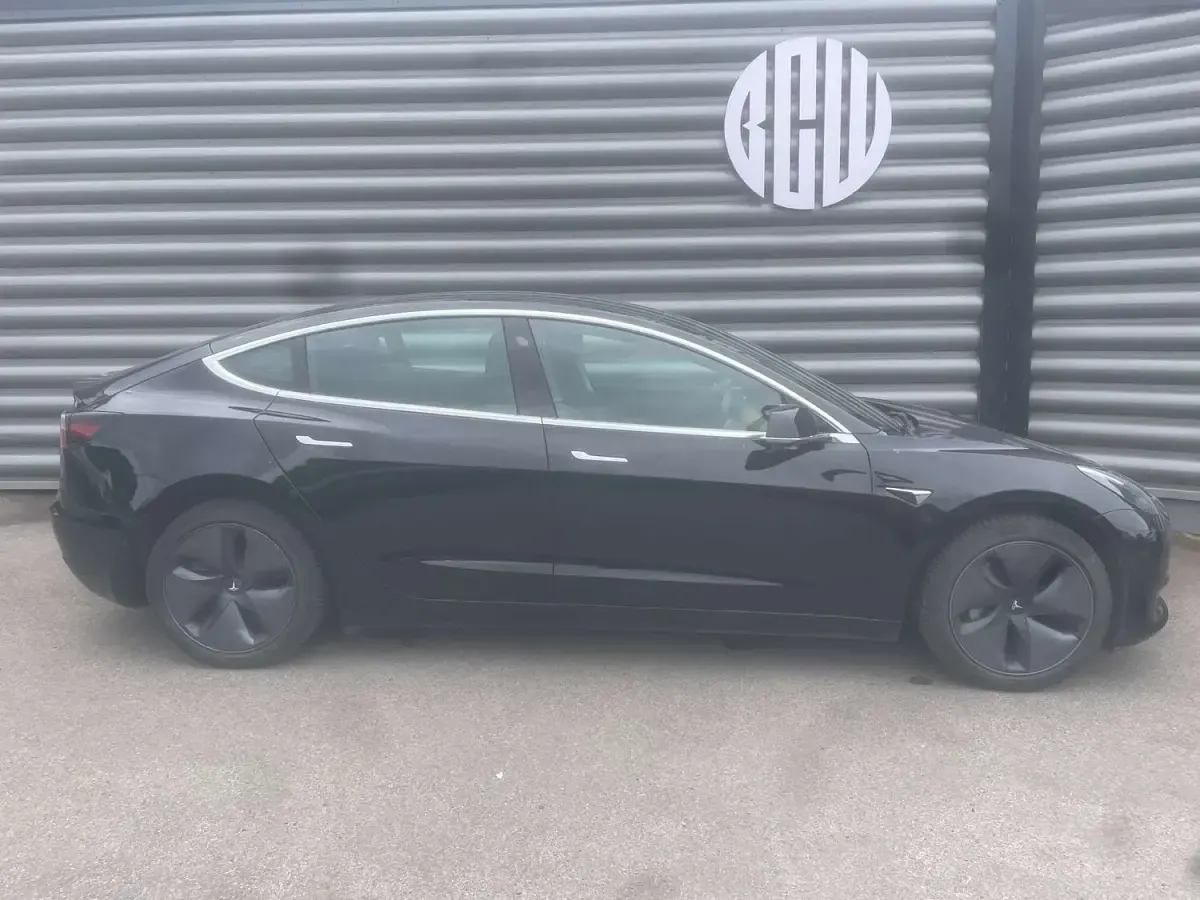 Used Tesla Model 3 Standard Range 366 kW (498 HP) 2020 Black Sedan