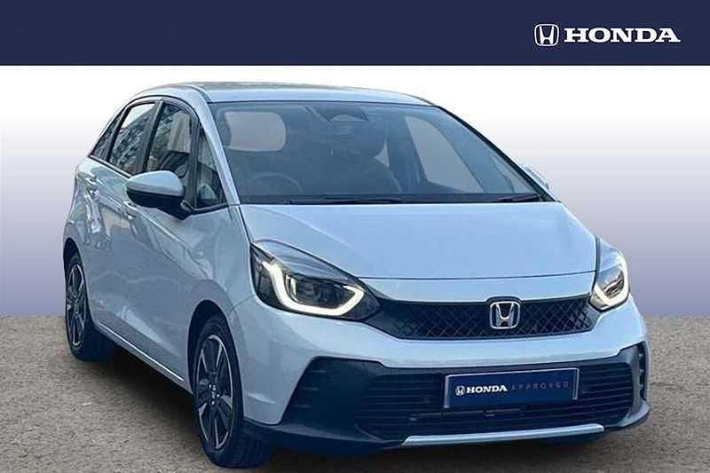 Second-hand Honda Jazz Advance 122 CP (89 kW) 2025 Alb Hatchback