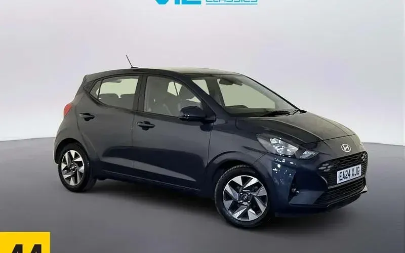 Used Hyundai i10 Advanced 67 HP (49 kW) 2024 Hatchback