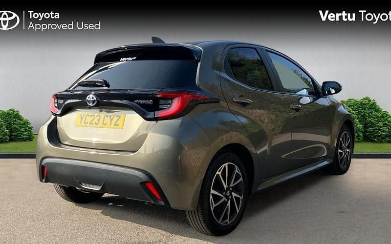 Used Toyota Yaris Hybrid Design 116 HP (85 kW) 2026 Hatchback