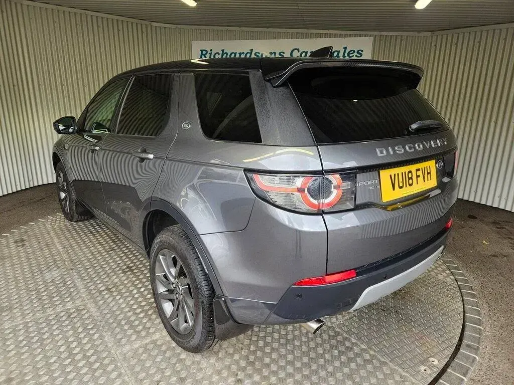 Used Land Rover Discovery Sport HSE 180 HP (132 kW) 2018 Grey SUV