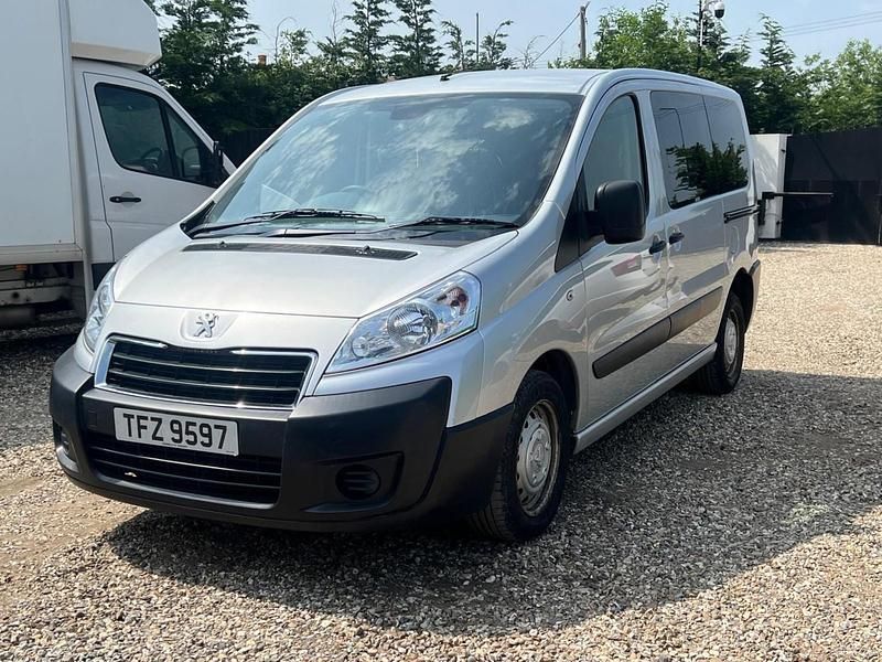Silver Used 2014 Peugeot Expert Access Van | £4,795 (Good price) - Image 1/4