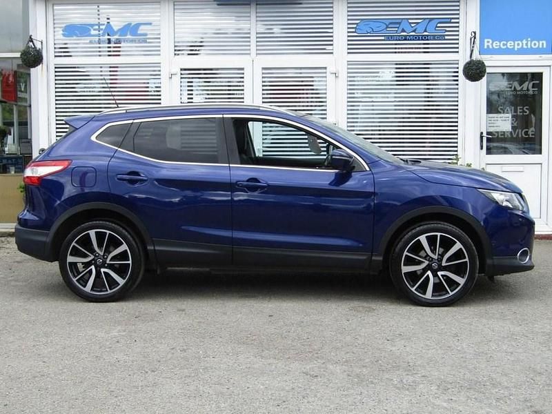 Used Nissan Qashqai Tekna 110 HP (80 kW) 2014 Blue SUV