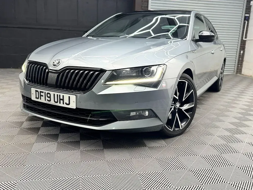 Used Skoda Superb SportLine 150 HP (110 kW) 2019 Grey Hatchback