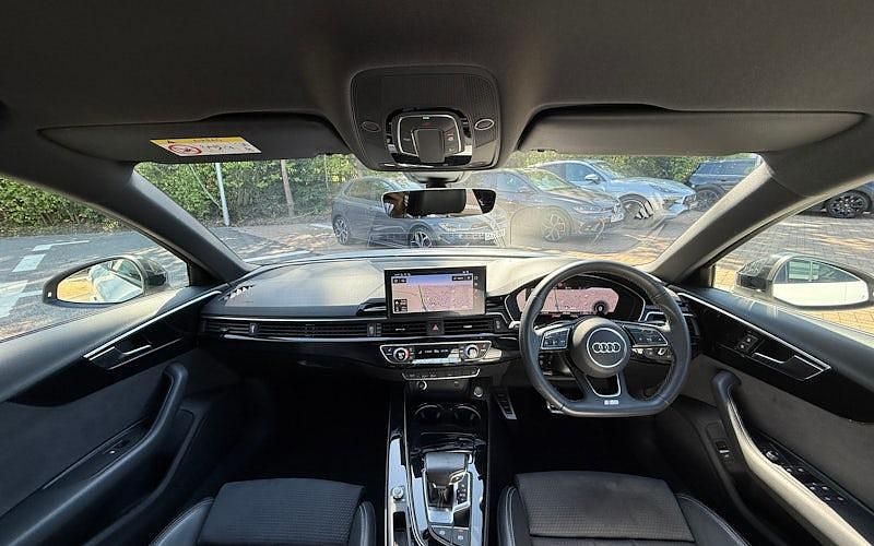 Used Audi A4 Black Edition 204 HP (150 kW) 2025 Estate