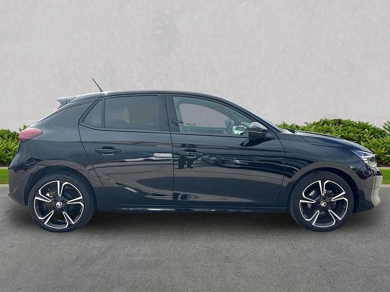 Second-hand Vauxhall Corsa S 75 CP (55 kW) 2024 Negru Hatchback