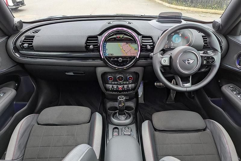 Used Mini John Cooper Works Clubman 302 HP (222 kW) 2023 Green Estate