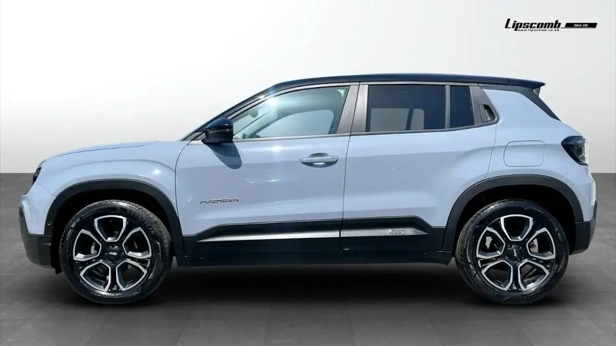 Used Jeep Avenger Summit 100 HP (73 kW) 2025 SUV
