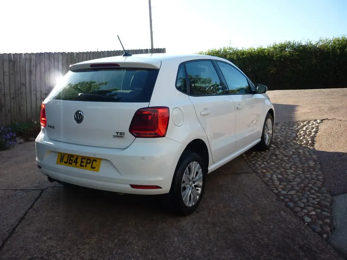 Used VW Polo SE 88 HP (64 kW) 2014 White Hatchback