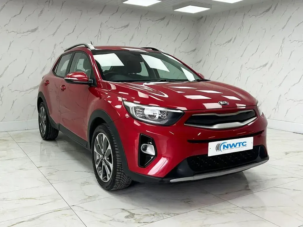 Used Kia Stonic 118 HP (86 kW) 2018 Red SUV