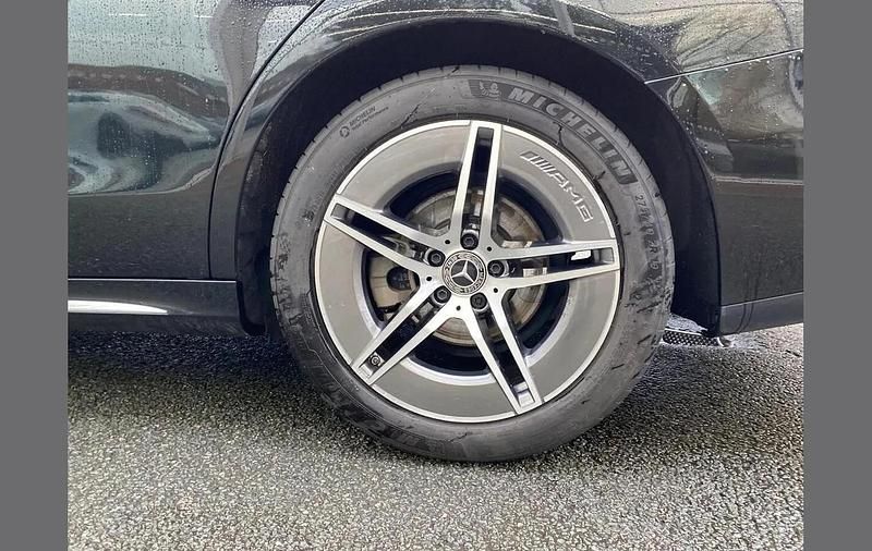 Begagnad Mercedes E220 Advanced 194 HK (142 kW) 2024 Svart Sedan