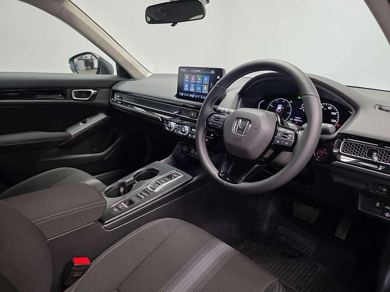 Used Honda Civic Elegance 143 HP (105 kW) 2025 Black Hatchback