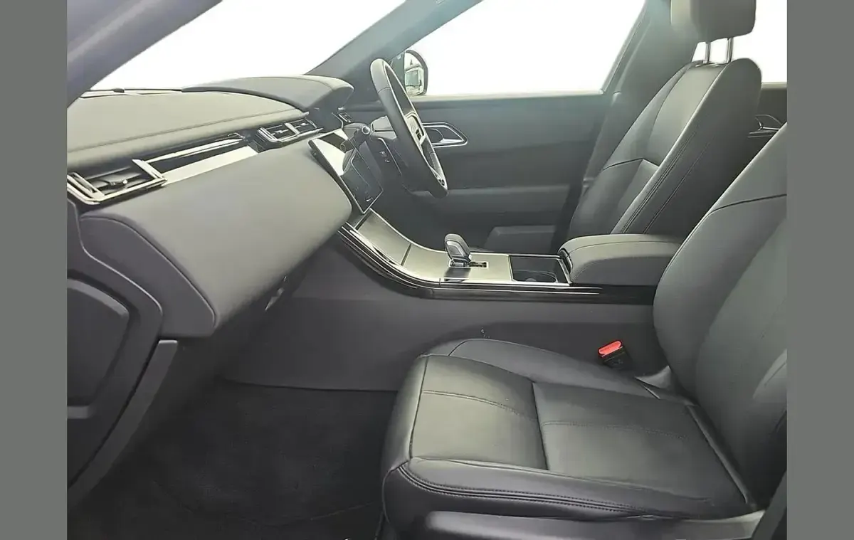 Used Land Rover Range Rover Velar SE Dynamic 201 HP (147 kW) 2025 Black SUV