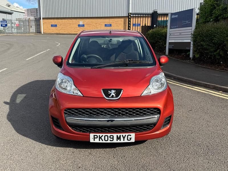 Used Peugeot 107 68 HP (50 kW) 2009 Orange Hatchback